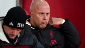 Slot merr lajmin e mirë, mbrojtësi holandez rikthehet në fushë pas një muaji, mungon Wirtz