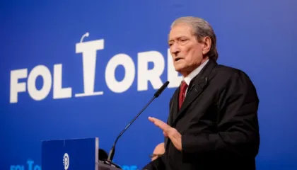 “S’mund të arrestosh punonjësen e administratës me kancer”/ Berisha i përgjigjet deklaratës së Ramës: Edhe unë ndjej keqardhje, por…