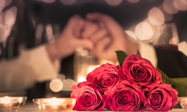 Sot ‘Dita e të dashuruarve’, historia e Shën Valentinit dhe kuptimi i festës së dashurisë