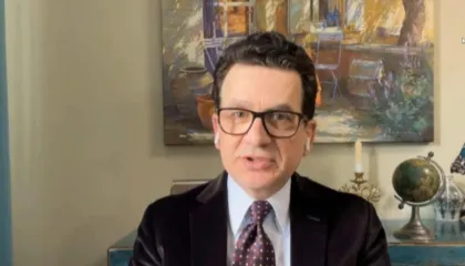 Spahiu: Epstein 17 herë në ‘Shtëpinë e Bardhë’, dhjetëra fluturime në avionin ‘Lolita’ me…