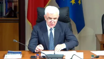 SPAK i ‘mbylli’ derën monitorimit, Xhafaj nuk tërhiqet, kreu i Komisionit Parlamentar këmbëngul për mbikëqyrjen e Prokurorisë së Posaçme