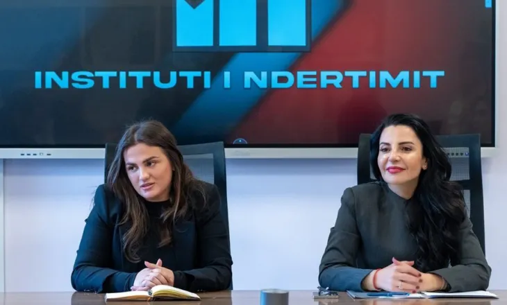 SPAK kërkon ta arrestojë, Balluku vijon emërimet e të besuarve të saj