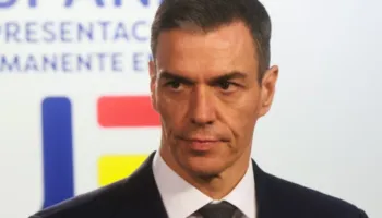 Spanja legalizon 500 mijë emigrantë pa dokumente, kryeministri Sanchez ‘sfidon’ kritikat: Kur u bë empatia diçka radikale?