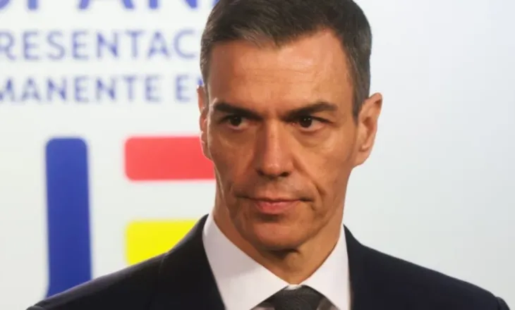 Spanja legalizon 500 mijë emigrantë pa dokumente, kryeministri Sanchez ‘sfidon’ kritikat: Kur u bë empatia diçka radikale?
