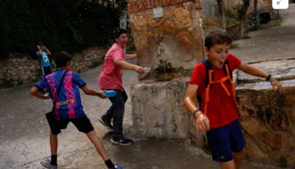 Spanja planifikon mbylljen e rrjeteve sociale për të miturit nën 16 vjeç: Të mbrojmë fëmijët, po ekspozohen ndaj dhunës dhe negativitetit