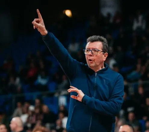 Spiro Leka shkruan histori në basketbollin italian A2, merr ekipin nga vendi i fundit e çon në vend të parë