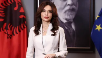 Spiropali reagon pas shkarkimit: Politika nuk është zotërim, por kujdestari e përkohshme