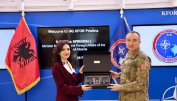 Spiropali takon komandantin e misionit të KFOR-it: Shqipëria mbetet e përkushtuar në garantimin e sigurisë së Kosovës