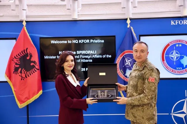 Spiropali takon komandantin e misionit të KFOR-it: Shqipëria mbetet e përkushtuar në garantimin e sigurisë së Kosovës