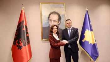 Spiropali takon krerët e partive kryesore parlamentare në Kosovë: Krah për krah për sigurinë kombëtare dhe aleancat strategjike