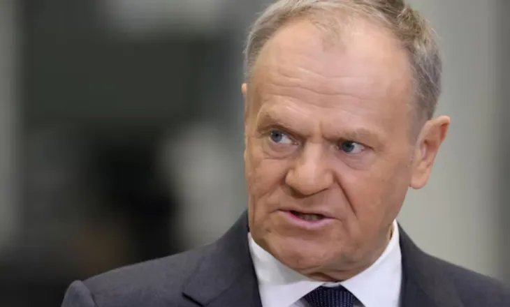 “Spiun i Putinit”/ Kryeministri polak hedh akuza të forta për Rusinë pas publikimit të dosjeve Epstein: 9 mijë prej tyre lidhen me Moskën