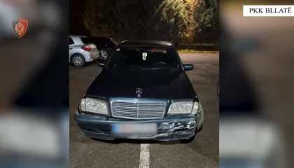 S’pranoi kontrollin në kufi dhe tentoi të largohej duke rrezikuar jetën e policëve, arrestohet 42-vjeçari