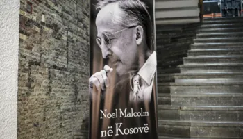 Sr Noel Malcolm “Arsyet e konvertimit (në Islam) në përgjithësi ishin vullnetare..