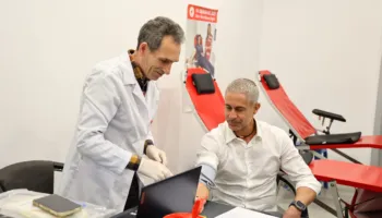 Stafi administrativ i FSHF-së dhuron gjak për fëmijët talasemikë, kauzës i bashkohet edhe stafi teknik i Kombëtares