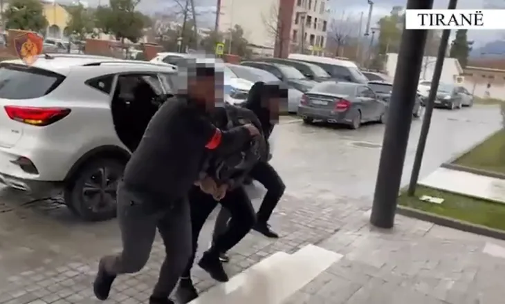 “Stairs”, arrestohet 28-vjeçari në Pezë të Vogël, i gjendet pistoletë pa leje në banesë