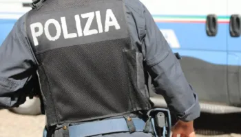 Studentja britanike bie pre e përdhunimit në Romë, si e shpëtoi rastësisht shoferi i taksisë