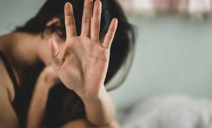 Studimi zvicerian: Fëmijëve ushtrojnë shumë dhunë ndaj prindërve