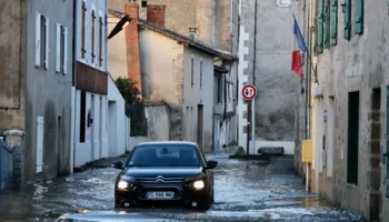 Stuhia Nils shkakton dy viktima në Francë, 450 mijë banorë ende pa energji elektrike
