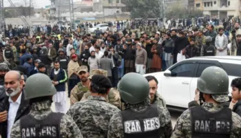 Sulm në një xhami në Pakistan, 31 të vrarë