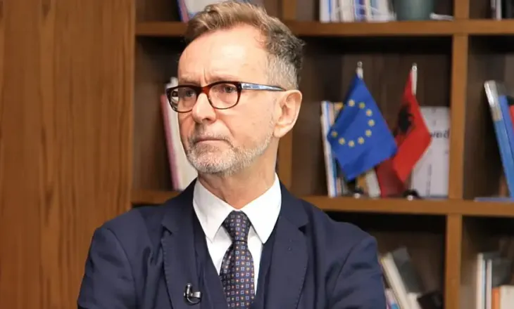 “Sulmet e politikanëve ndaj SPAK nuk duhet të vazhdojnë”/ Ambasadori Silvio Gonzato për DW: Po ndjekim nga afër nismën për heqjen e imunitetit