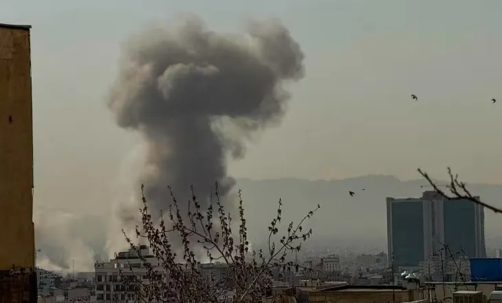 Sulmet izraelite/ Media në Teheran: Goditet një shkollë në Minab, vdesin 5 nxënëse