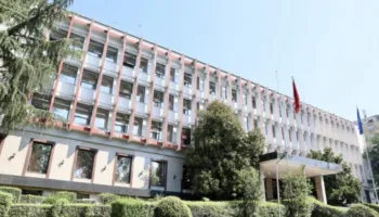 Sulmet kundër Iranit, ministria e Jashtme thirrje shtetasve shqiptarë në Izrael: Tregoni kujdes dhe respektoni udhëzimet e autoriteteve