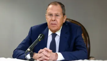 “Sulmi ndaj Iranit sjell pasoja”, Lavrov: Të gjithë e kuptojnë se kjo është lojë me zjarrin