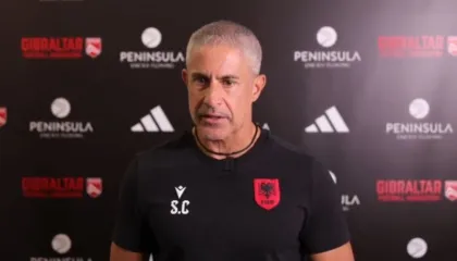 Sylvinho analizon shortin e Ligës së Kombeve, por mendjen e ka te… Botërori