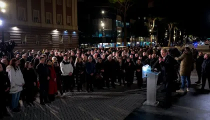 SYRI TV/ Berisha: 10 shkurti, dita e kryengritjes paqësore, alternativa e vetme e Ramës, dorëheqja