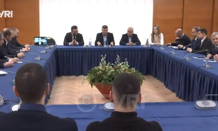 SYRI TV/ Tryeza e opozitës, Hasimja: Partitë të përçara, por edhe pse të ndara, qëllimet janë të njëjta