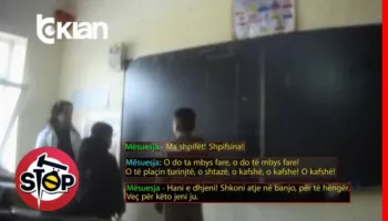 “Ta plas kokën, veç hani e dh*ni, kafshë, idiote”, mësuesja dhunon dhe fyen nxënësit në klasë