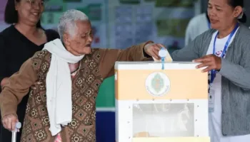 Tajlandezët zgjedhin parlamentin e ri, vendosin për reformën kushtetuese