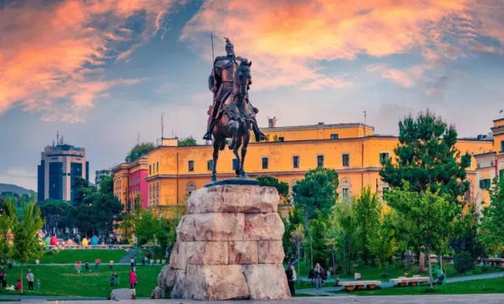 Takim i nivelit të lartë për Korridorin VIII, delegacione nga rajoni dhe BE në Tiranë