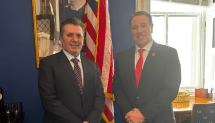 Takime me senatorë amerikanë/ Mediu: Denoncova aleancën qeveri–krim në Shqipëri