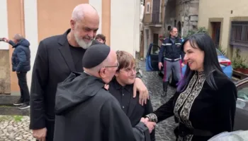 Takimi historik me Papën, Rama ndan çaste të veçanta nga vizita e tij në Vatikan