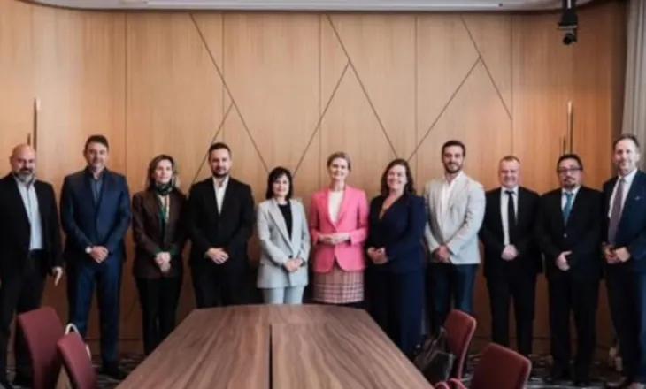 Takimi i VanHorn me Dhomën Amerikane të Tregtisë në Shqipëri, Ambasada Amerikane në Tiranë: Një urë e rëndësishme për investitorët