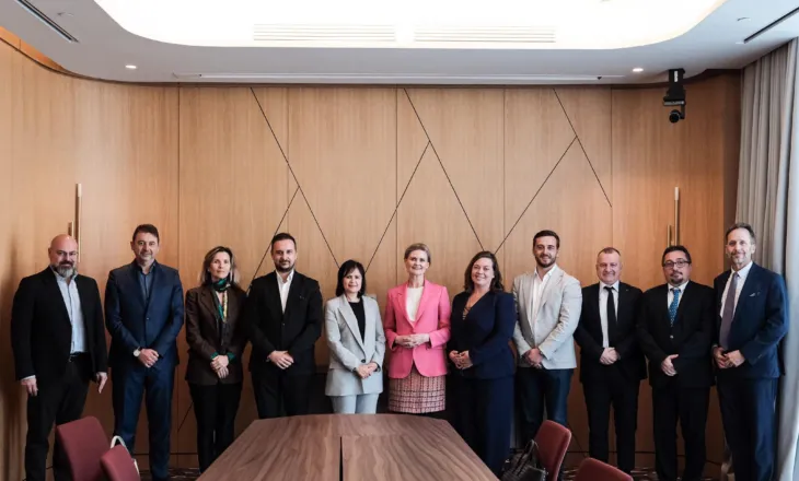 Takimi i VanHorn me Dhomën Amerikane të Tregtisë në Shqipëri: Një urë e rëndësishme për investitorët