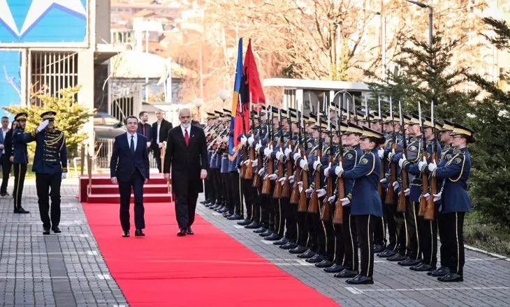 Takimi me Ramën në Prishtinë, Albin Kurti zbulon detaje: Diskutuam për forcimin e bashkëpunimit mes dy qeverive!