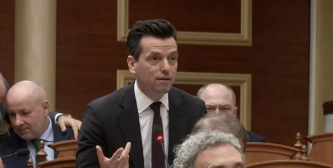 “Taulant, duan t’i vënë prangat Ballukut”, Shehaj: Kuvendi t’u japë deputetëve dosjen!