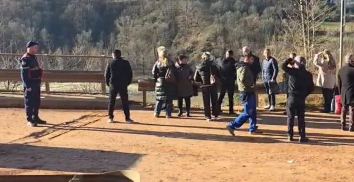 Te na rroje Rama/ Pa rrugë, por dhe pa shërbime! Banorët e zonave të Librazhdit pa mjekë dhe mësues