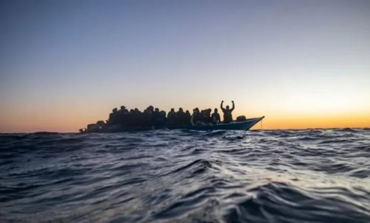 Të paktën 15 trupa emigrantësh gjenden në brigjet e Italisë