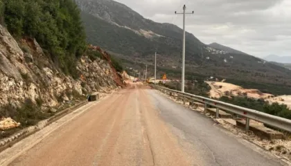 Të premten shpërthim i kontrolluar për…/ Punimet në rrugët lidhëse të Llogarasë, ARRSH njoftim: Nuk pengohet trafiku