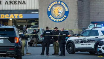 Të shtëna me armë zjarri në SHBA, dy të vdekur dhe tre të plagosur në një ndeshje hokeji