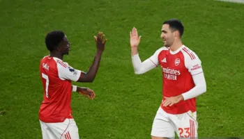 Telashe për Arsenal, mesfushori i detyruar të operohet në këmbën e djathtë pas dëmtimit