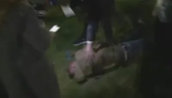 Tensione në protestën e PD/ Ujë me presion dhe gaz lotsjellës, një protestues humb ndjenjat