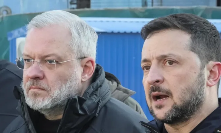 Tentoi të largohej nga Ukraina, arrestohet ish-ministri i dyshuar për korrupsion