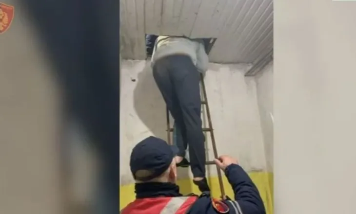 Tentoi të vidhte zyrën e Postës Shqiptare, policia e gjen në tavanin e shtëpisë në Shkodër