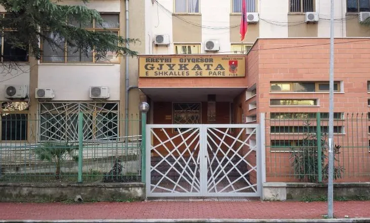 Tentuan të vrisnin Marius Hasallën në Lushnjë për gjakmarrje, por i plagosën hallën! Gjykata dënon me 50 vite burg porositësin dhe atentatorin