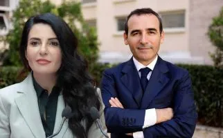 “Tërmet” në qeveri, shkarkohet Belinda Balluku, ikën edhe Ëngjëll Agaçi pas 13 vitesh në Kryeministri, ja kush janë…