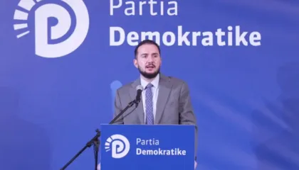 “Territorialja”/ Salianji kritika për PD: Paradite thoni tjetër gjë, pasdite tjetër gjë! Duhet të shkoni në Komision me propozime konkrete